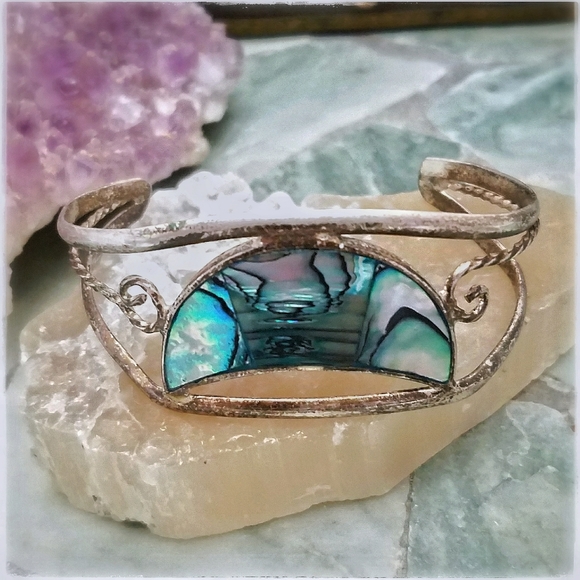 SOLD Alpaca Silver Abalone half moon cuff bracelet - Picture 4 of 7